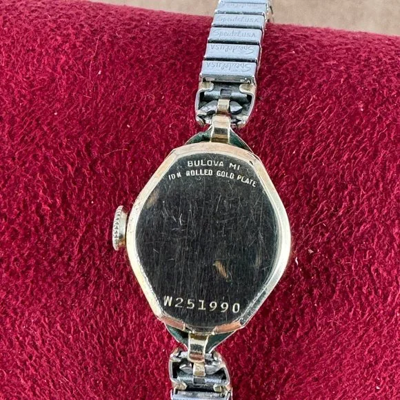 Vintage Bulova 17Jewel Movement 10 Karat Gold Filled 2 Tone Yellow Gold - Picture 6 of 7